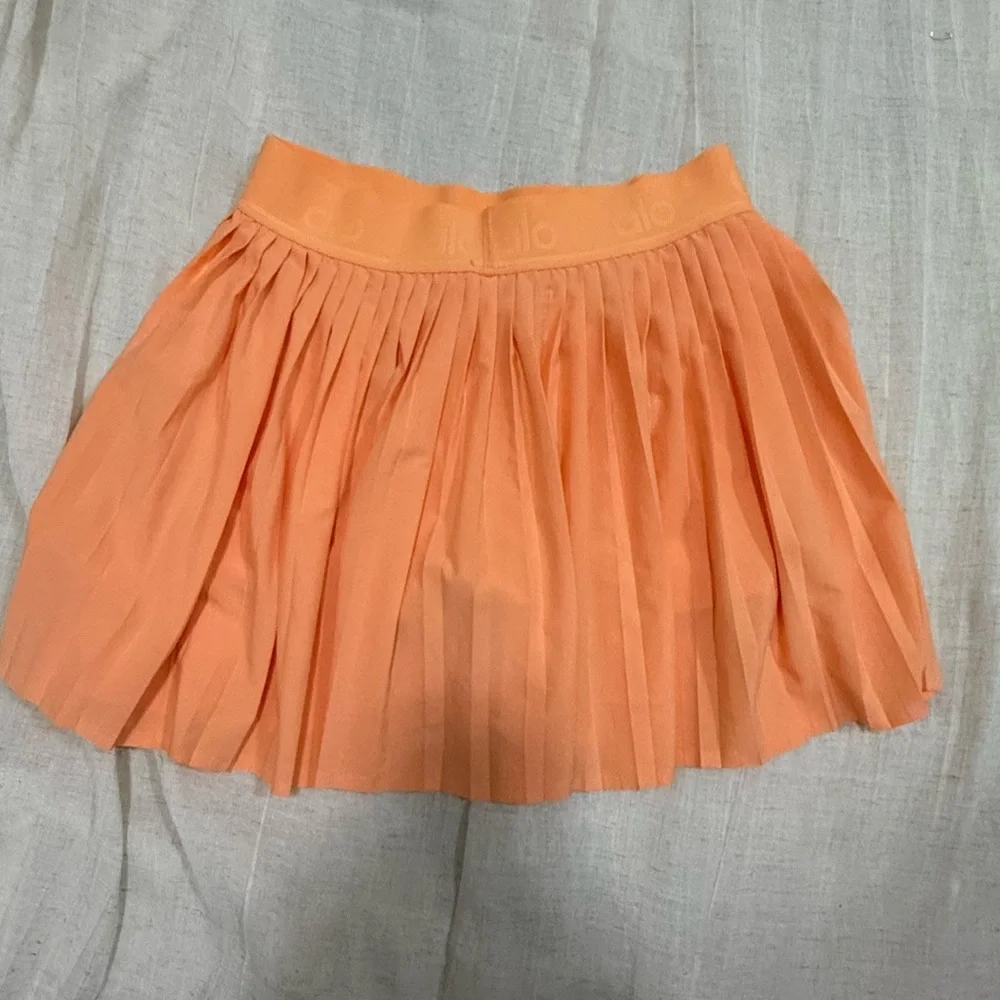 ALO Yoga Vibrant Orange Activewear